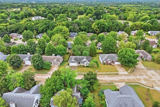 3607 BLUE CEDAR LN, Columbia, MO 65203