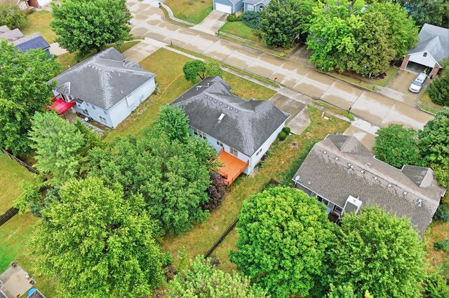 3607 BLUE CEDAR LN, Columbia, MO 65203