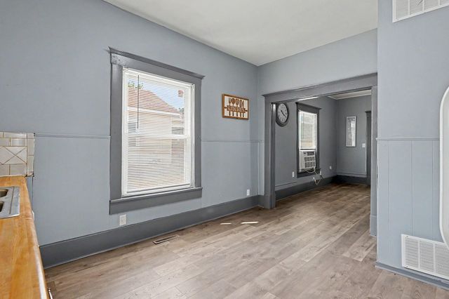 532 S Ellis, Wichita, KS 67211