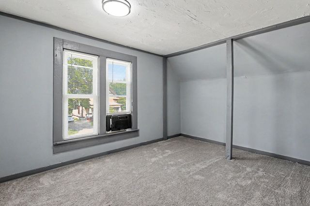 532 S Ellis, Wichita, KS 67211