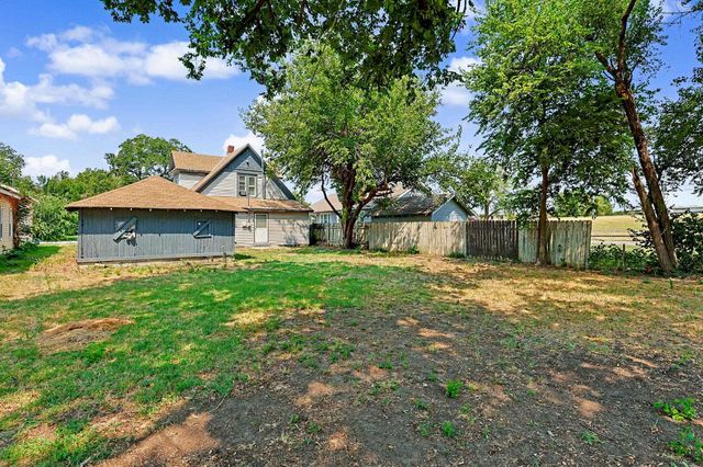 532 S Ellis, Wichita, KS 67211
