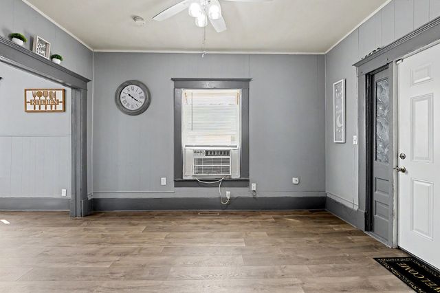 532 S Ellis, Wichita, KS 67211