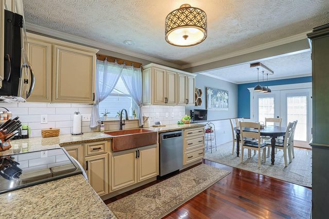 1141 Brookstone Drive, Walton, KY 41094