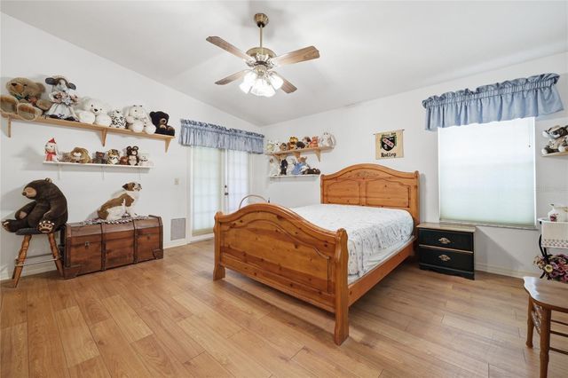 6438 NW 37TH TERRACE, Gainesville, FL 32653