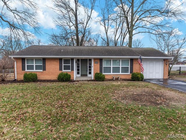 414 W Harrison Street, Millstadt, IL 62260