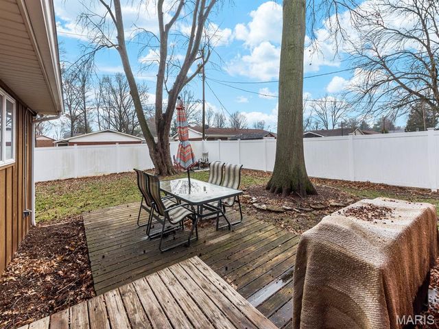 414 W Harrison Street, Millstadt, IL 62260
