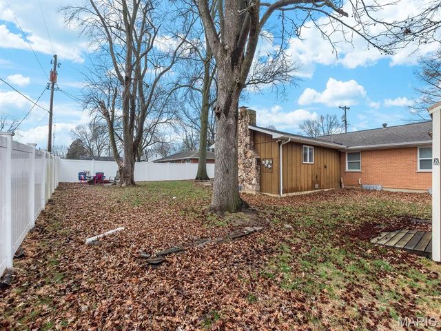 414 W Harrison Street, Millstadt, IL 62260