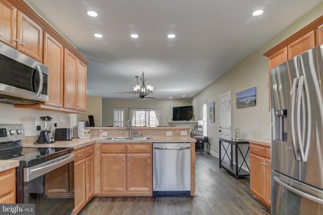1052 8TH FAIRWAY LN, Huddleston, VA 24104