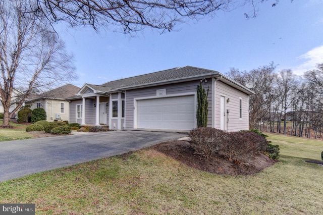 1052 8TH FAIRWAY LN, Huddleston, VA 24104