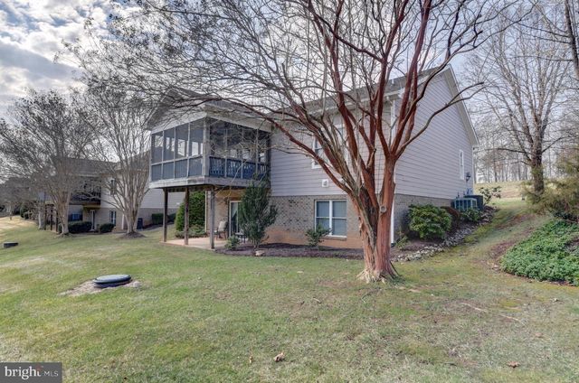 1052 8TH FAIRWAY LN, Huddleston, VA 24104
