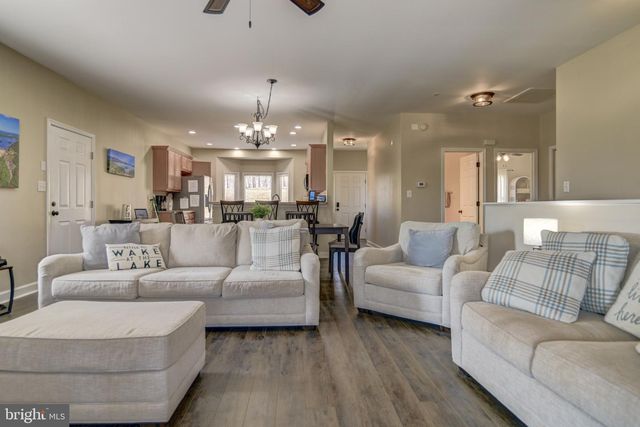 1052 8TH FAIRWAY LN, Huddleston, VA 24104