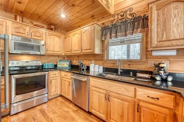 277 Virginia Lane, Murphy, NC 28906