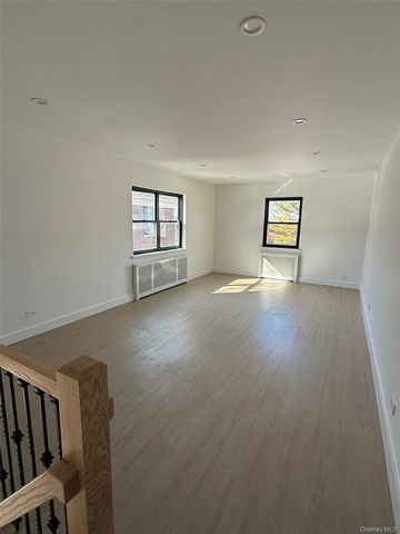 21918 74th Avenue 2, Oakland Gardens, NY 11364