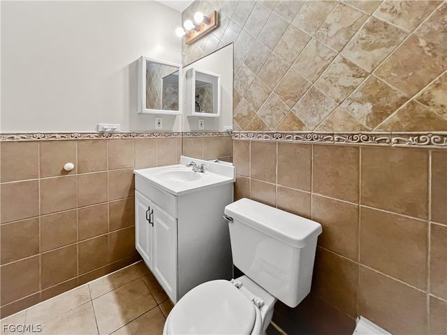 2704 Owen AVE, Lehigh Acres, FL 33973