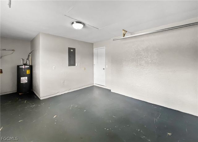 2704 Owen AVE, Lehigh Acres, FL 33973