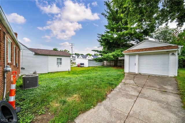 5505 South Boulevard, Maple Heights, OH 44137