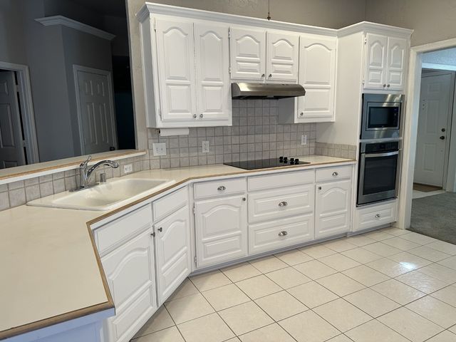2751 Crystal Glenn Circle, Hurst, TX 76054