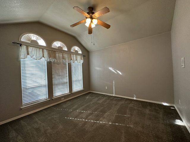 2751 Crystal Glenn Circle, Hurst, TX 76054