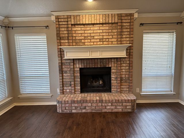2751 Crystal Glenn Circle, Hurst, TX 76054