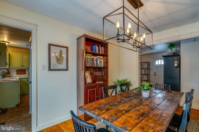 6132 W ELIZABETHTOWN RD, Manheim, PA 17545