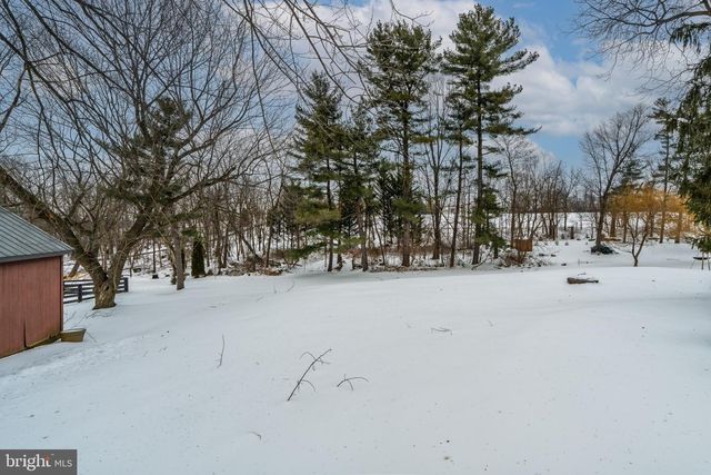 6132 W ELIZABETHTOWN RD, Manheim, PA 17545