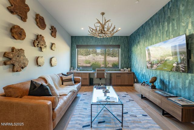 181 Redding Way, Carson City, NV 89705