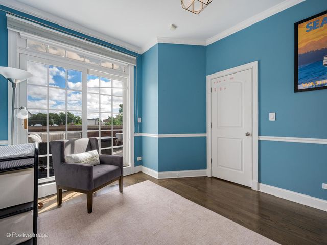 1718 W Superior Street 2E, Chicago, IL 60622