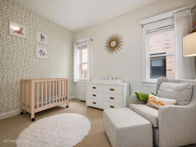 1718 W Superior Street 2E, Chicago, IL 60622