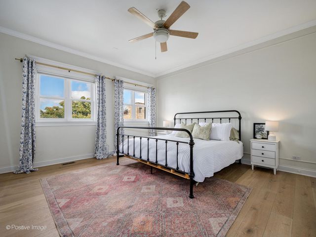 1718 W Superior Street 2E, Chicago, IL 60622