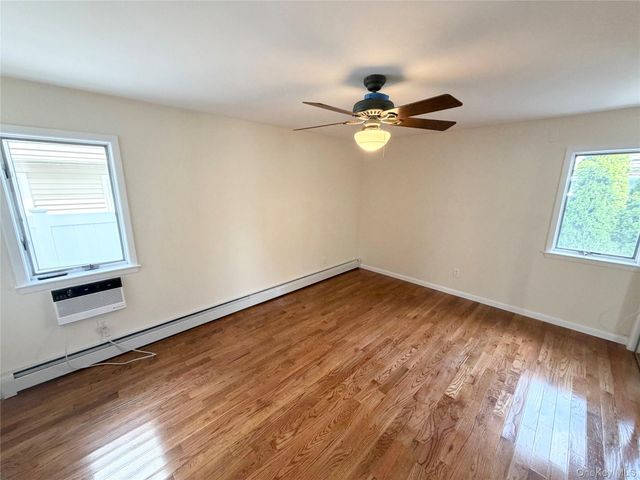 367 E Pine Street 1, Long Beach, NY 11561