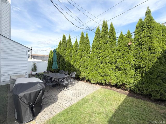 367 E Pine Street 1, Long Beach, NY 11561