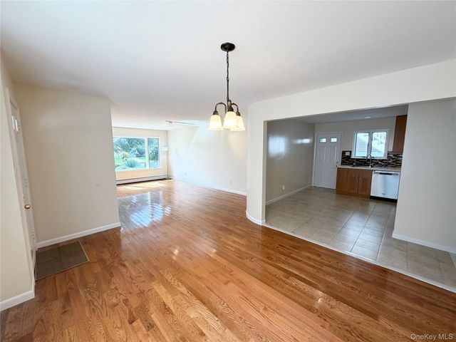 367 E Pine Street 1, Long Beach, NY 11561