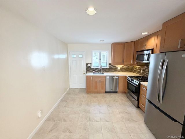 367 E Pine Street 1, Long Beach, NY 11561