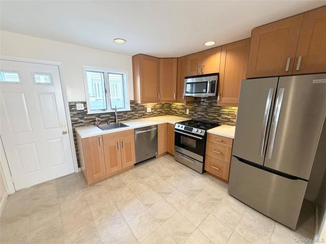 367 E Pine Street 1, Long Beach, NY 11561