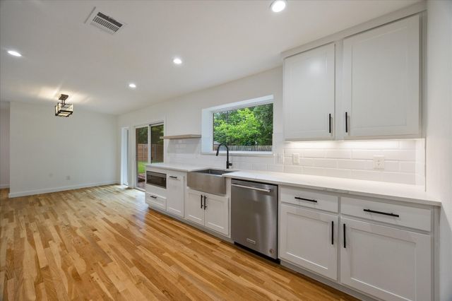 7039 Bucknell Drive, Dallas, TX 75214