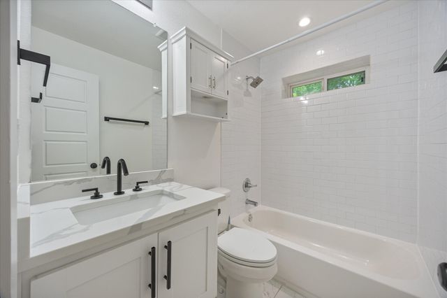 7039 Bucknell Drive, Dallas, TX 75214