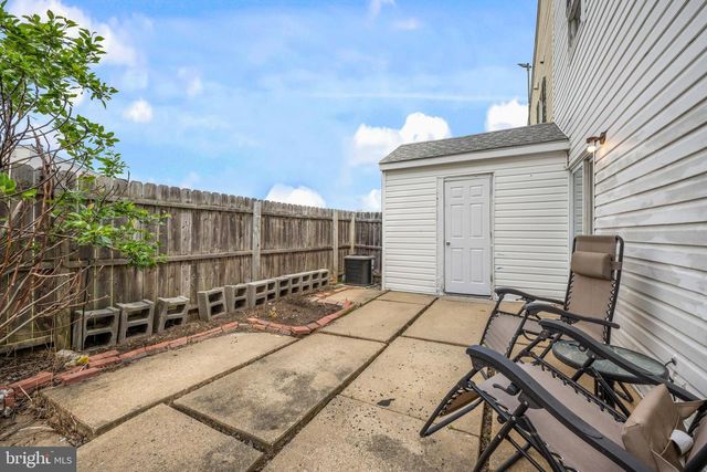 9 LAWRENCE CT, Sicklerville, NJ 08081