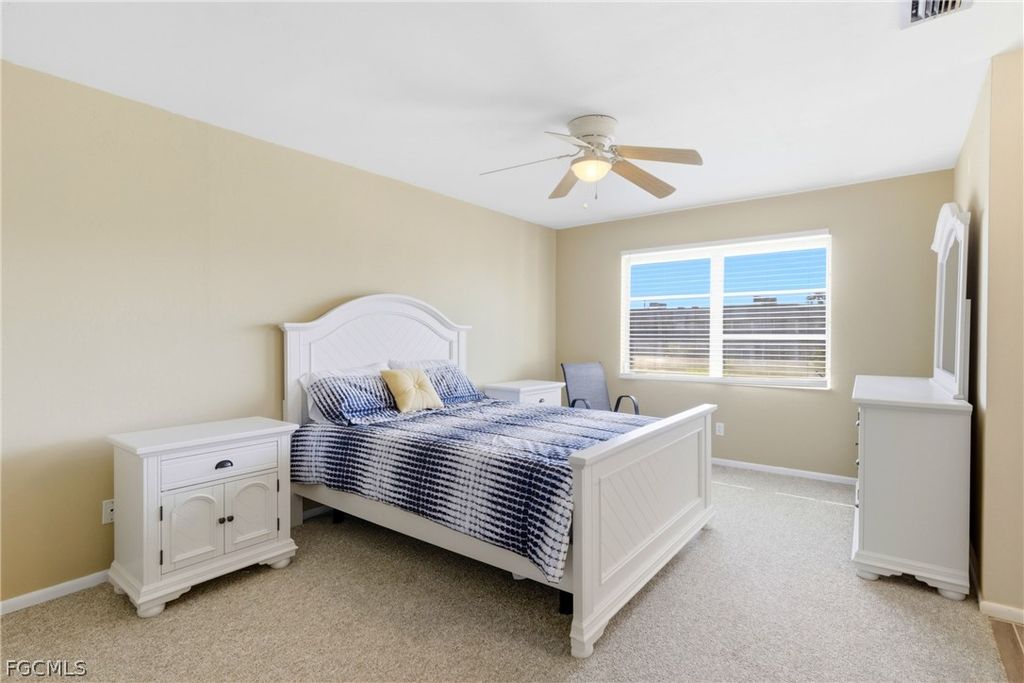 Image 15 of property listing at 1006 SE 46th ST 2C, Cape Coral, FL 33904