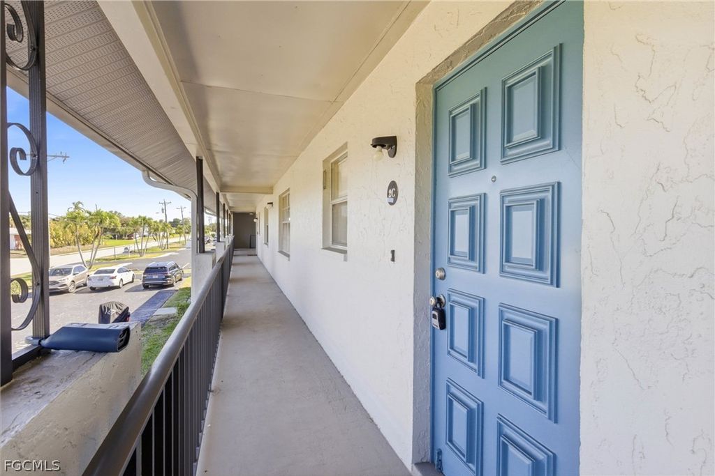 Image 28 of property listing at 1006 SE 46th ST 2C, Cape Coral, FL 33904