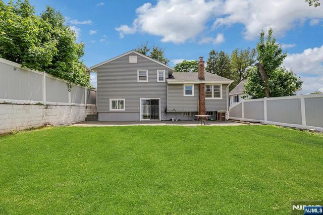 157 Highland Avenue, Bergenfield, NJ 07621