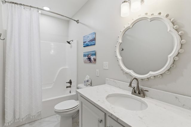 75 Timberton Dr., Hattiesburg, MS 39401