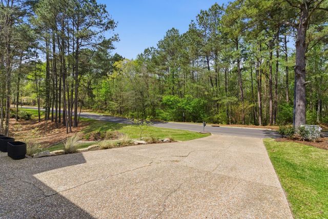 75 Timberton Dr., Hattiesburg, MS 39401