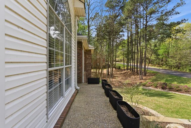 75 Timberton Dr., Hattiesburg, MS 39401