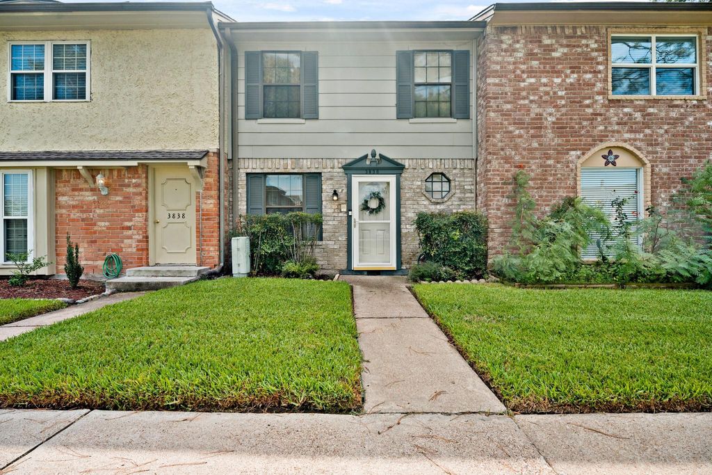 3836 Laura Leigh Drive, Friendswood, TX 77546