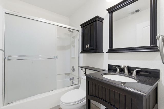 810 Capitola Drive, Hollister, CA 95023