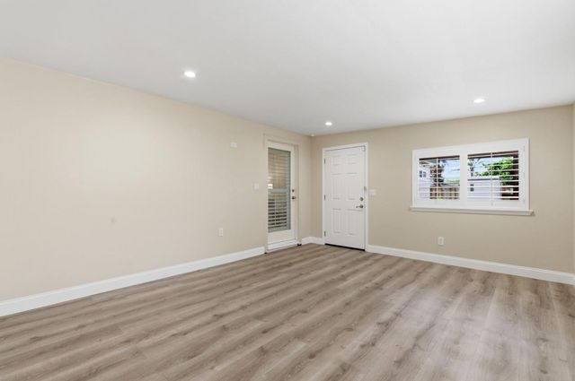 810 Capitola Drive, Hollister, CA 95023