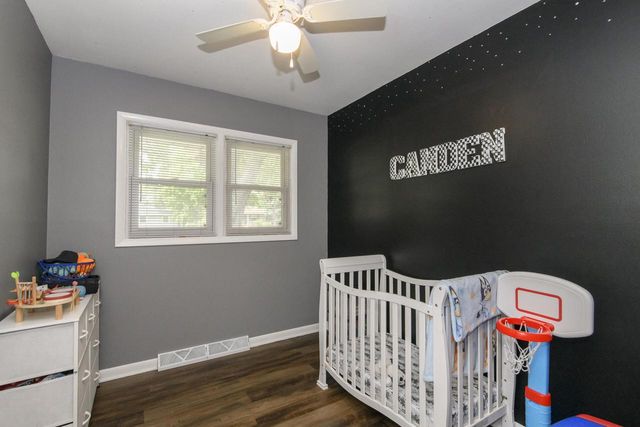 4042 S 60th STREET, Milwaukee, WI 53220
