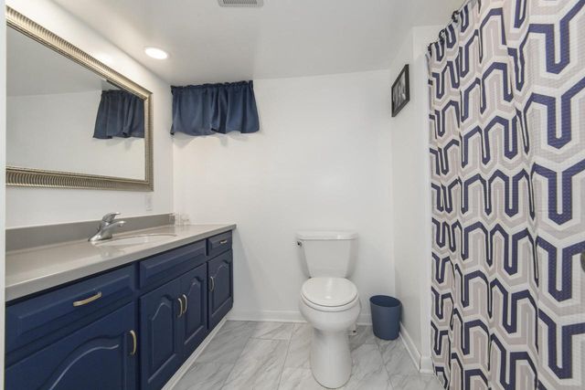 4042 S 60th STREET, Milwaukee, WI 53220