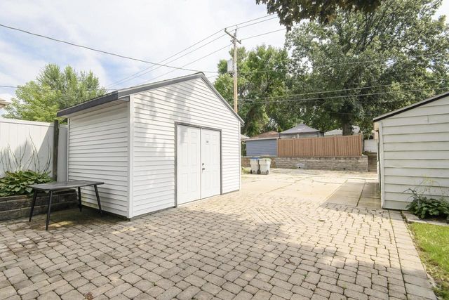 4042 S 60th STREET, Milwaukee, WI 53220
