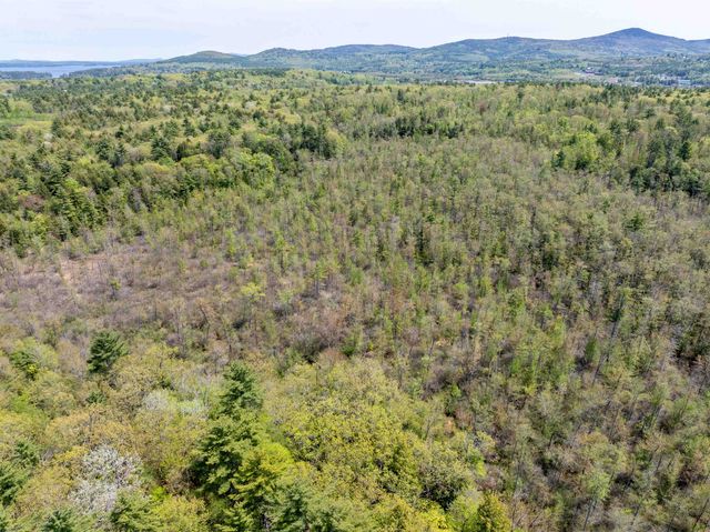 547 White Oaks Road, Laconia, NH 03246
